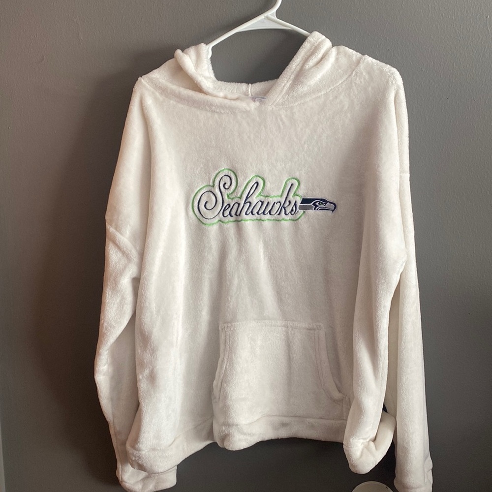 White Seattle Seahawks fleece hoodie. Size xxl
